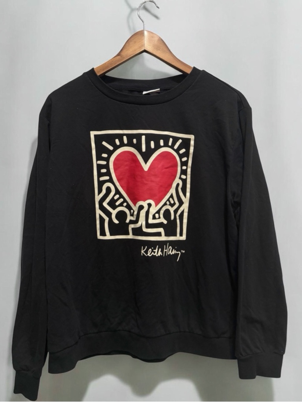 Keith Haring Graphic Sweatshirt Black Heart Hands Pop Art Pullover Size XL